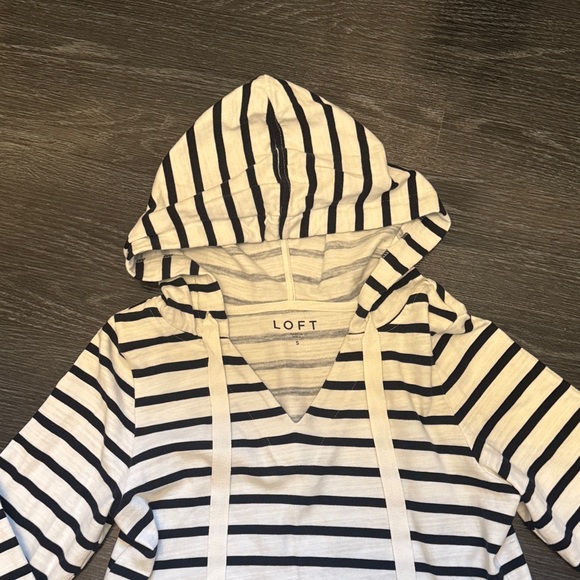 LOFT Deep Navy and White Striped Pullover - Picture 2 of 6